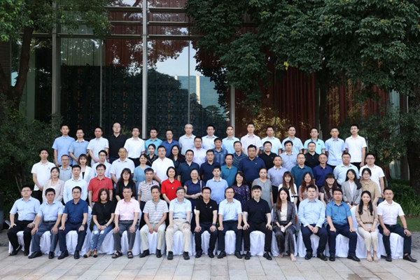 鸿蒙创新人才造就钻研会